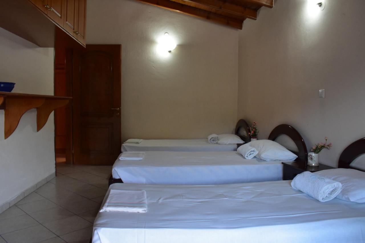 Ferienwohnung Gardenos Mamas Reas Vitaládes Exterior foto